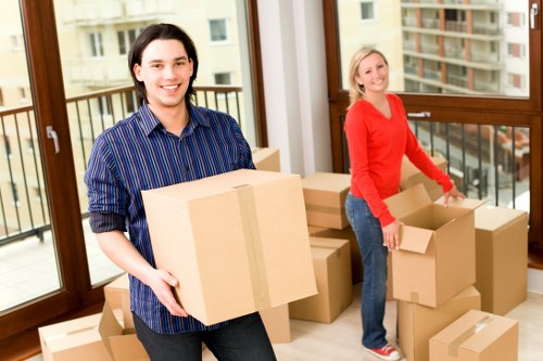 Local Denmarkhill moving service for homes and flats